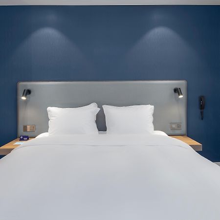 Holiday Inn Express Shanghai Chongming By Ihg Exterior photo
